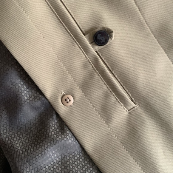 Sanyo Trench Coat. Size 40R. Removable lining. Great condition - Picture 7 of 10